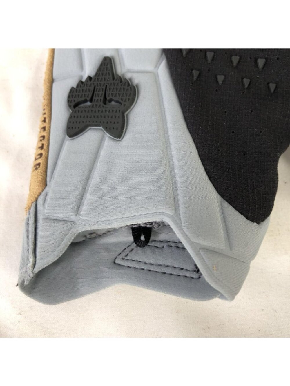 Fox Pawtector Motorcycle Gloves Mens Small Multicolor Mesh Gripper MTB Logo - Picture 16 of 16